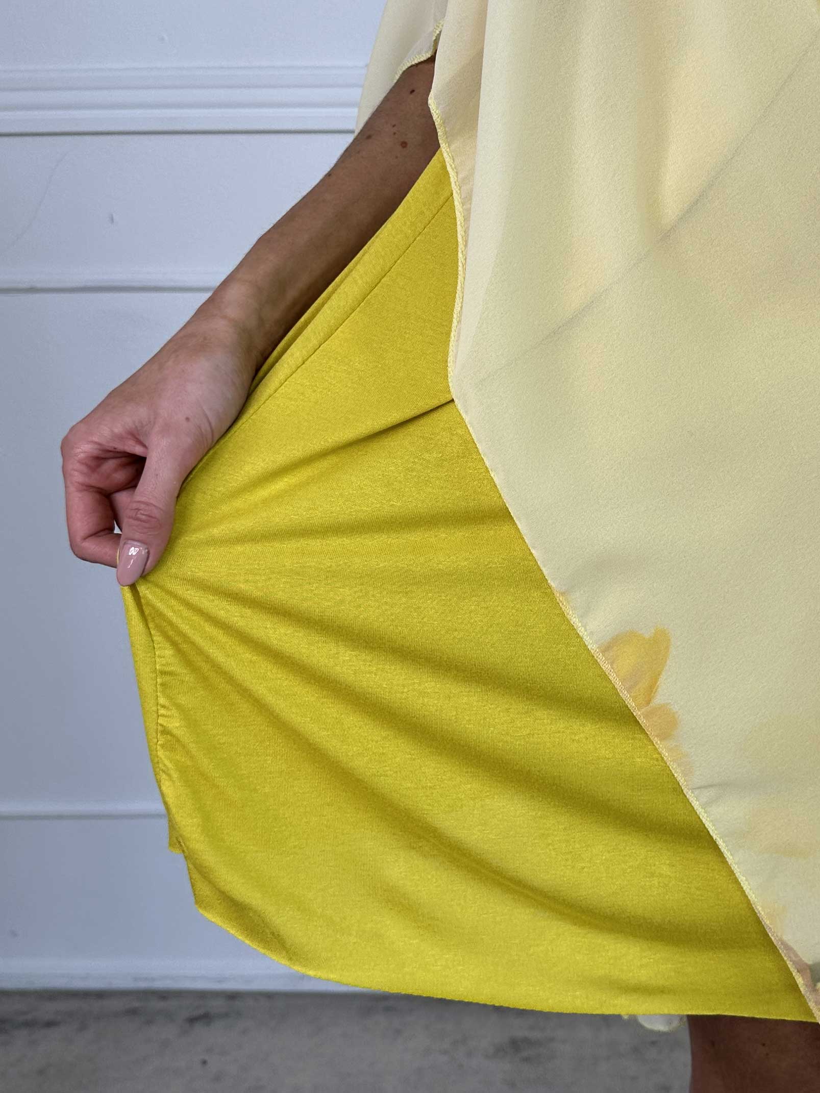 Mirabella - Tunikaklänning med chiffonglager och underkjol i viskos